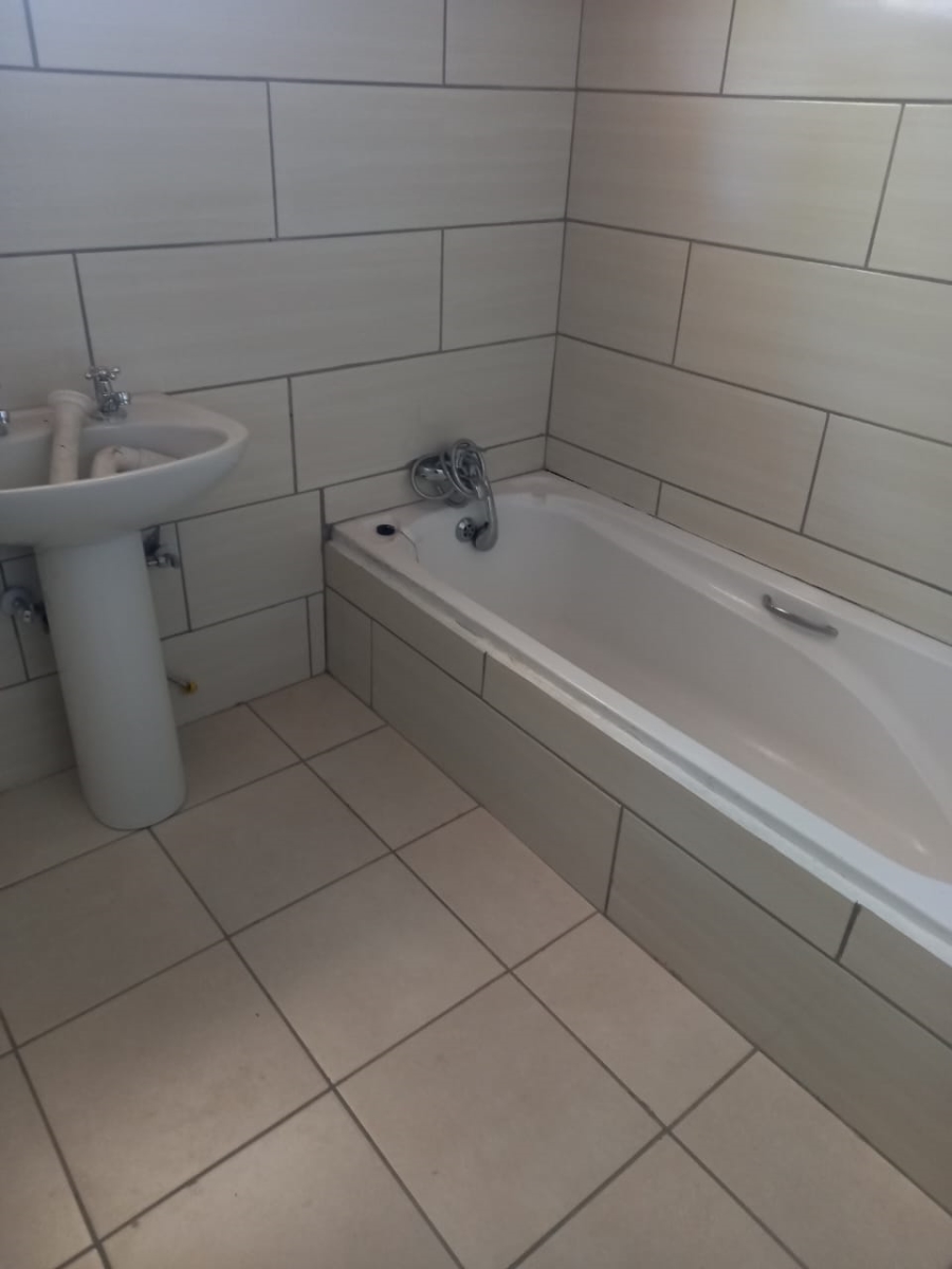 4 Bedroom Property for Sale in Collerville North West